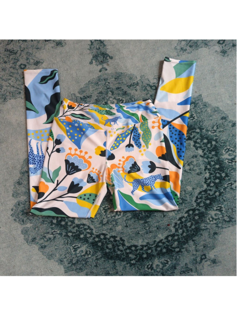 Jessie Zhao New York High Waist Yoga Leggings - L - Blue Leopard Botanical Print - Picture 11 of 15
